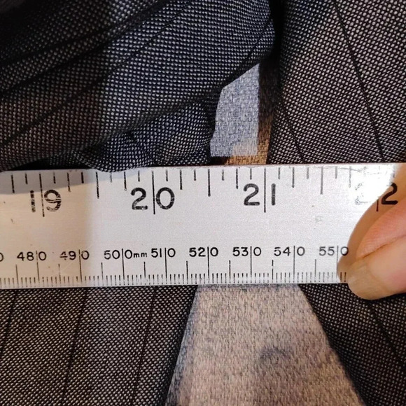 Bellissimo Men's Gray Pin Stripe Suit Coat in Size 38R 31W - Picture 8 of 11